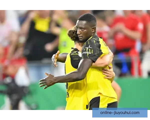 斯图加特锋线双枪解体 吉拉西以1800万欧元转会多特蒙德