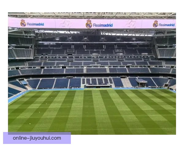 皇马伯纳乌球场全新伸缩草坪系统震撼演示揭秘